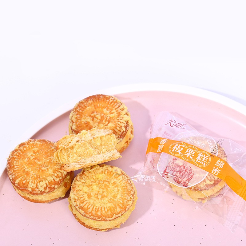 网红零食 休闲小吃50克传统糕点整箱多口味OEM板栗酥绿豆糕定制图5