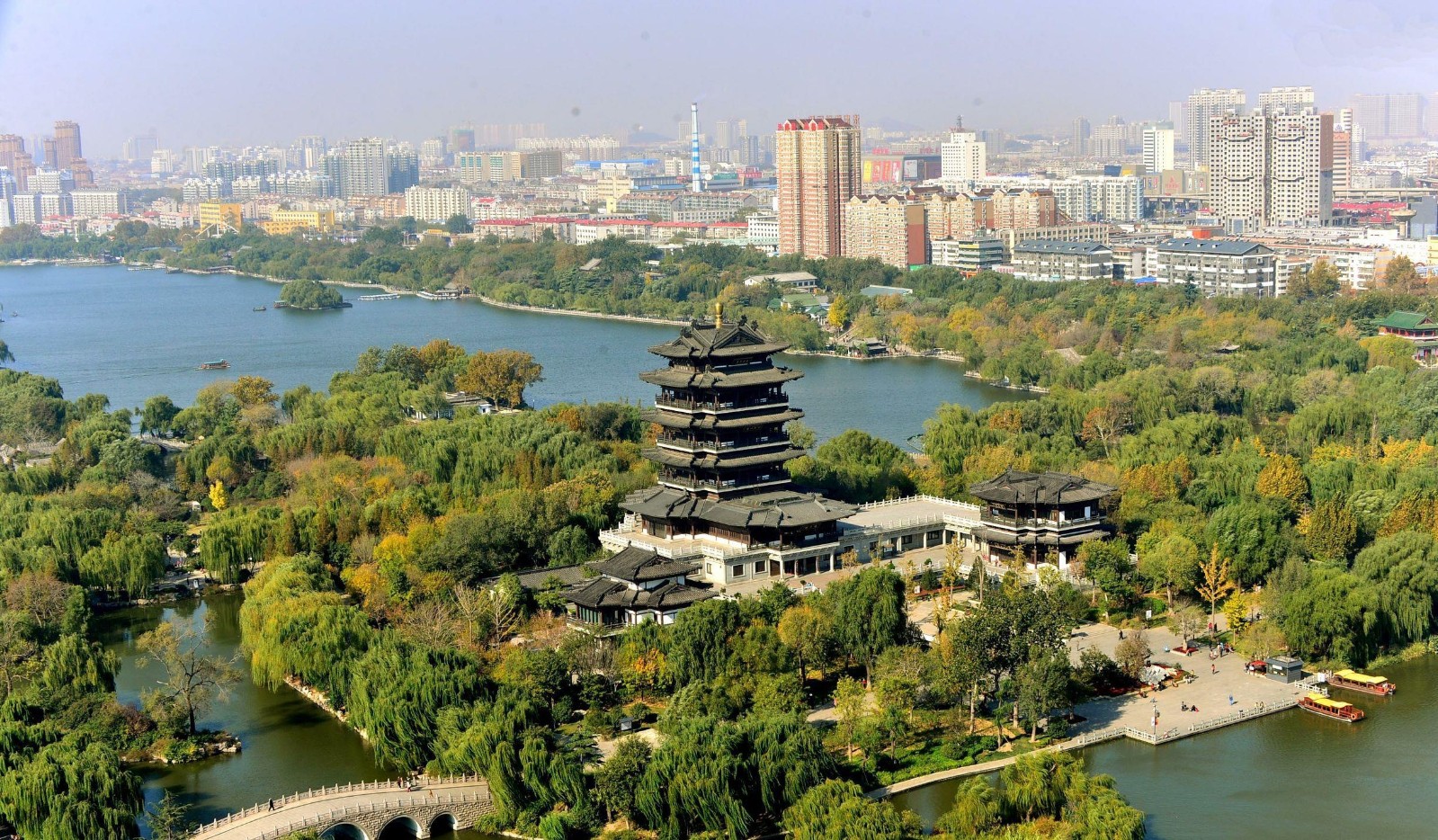 济南大明湖图6