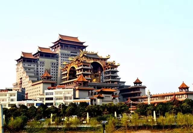 “三名”旅游景区图2