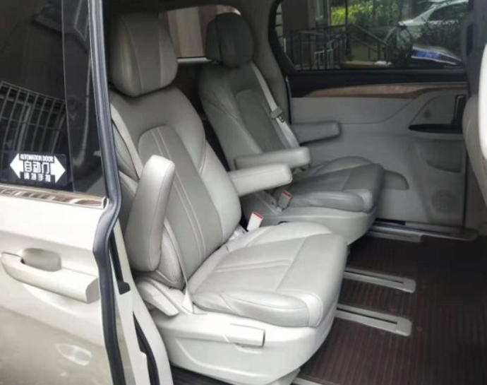 豪华GL8商务车（7座）图3