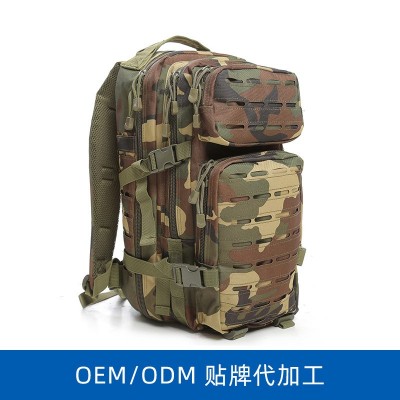 定制迷彩双肩包 跨境风潮30L大容量旅游露营包户外运动登山背包
