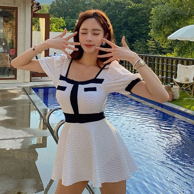 2022新款温泉泳衣女连体小胸聚拢保守性感遮肚显瘦韩国ins仙女范图3