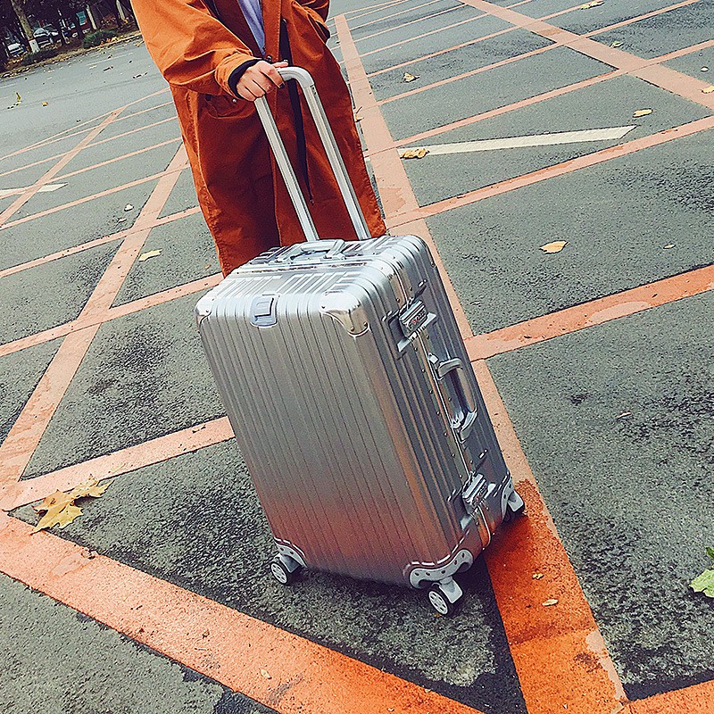 拉杆箱万向轮铝框行李箱包旅行箱TSA密码锁PC拉杆箱铝合金复古箱图3