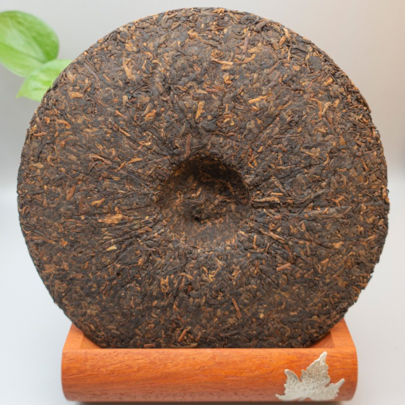 布朗金芽2018年普洱茶熟茶云南七子饼普洱茶饼批发熟普洱 357g/饼图3