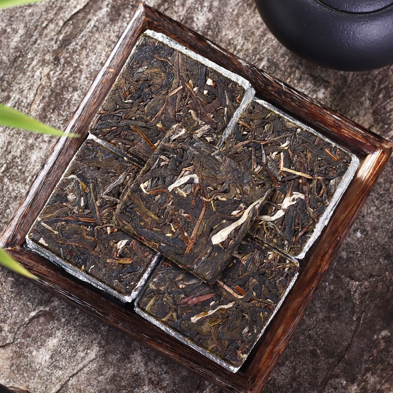 批发普洱茶小薄片 云南生茶叶勐库冰岛8克薄片普洱生茶一泡一片图2