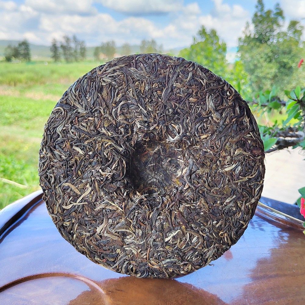 云南七子饼 357g冰岛普洱茶 勐库老树古树头春普洱生茶饼 中宏印图3