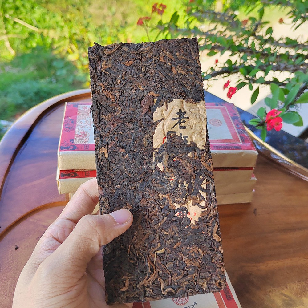 老班章普洱茶熟茶200g 2011年云南陈年普洱茶砖老茶头熟普茶批发图2
