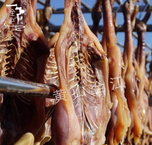 安徽小板鸭徽州特产腌制风干鸭肉腊味干货咸鸭子550g/只图2