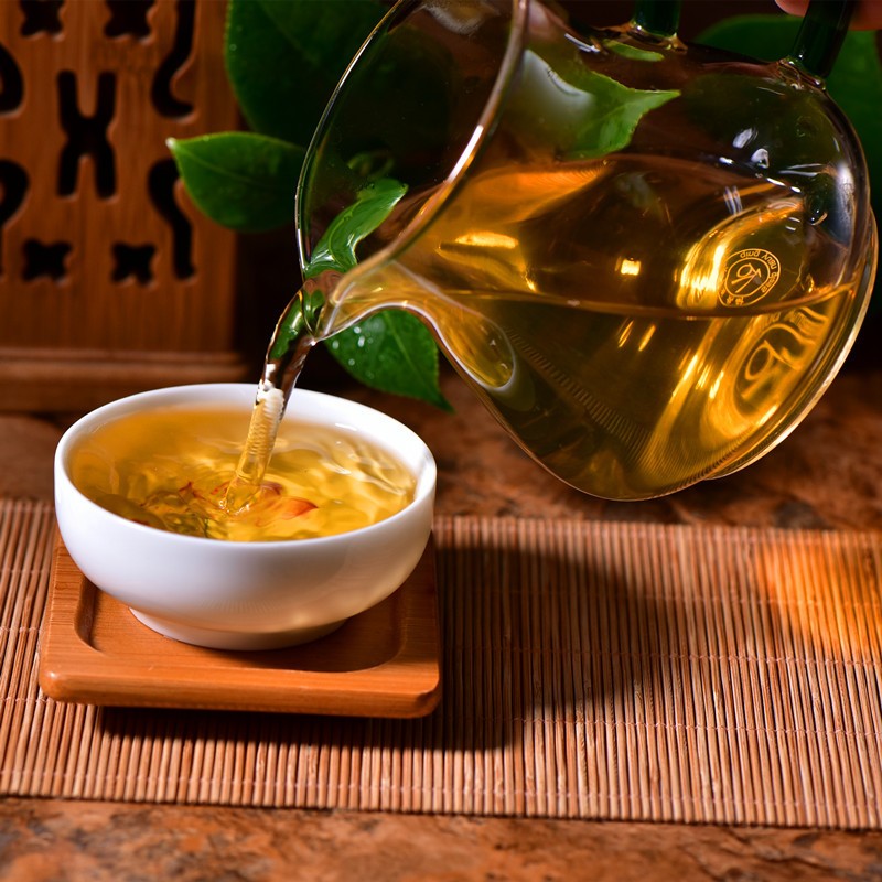 溢庆源 2017易武正山早春 普洱茶生茶357克大树茶饼 云南七子饼茶图4