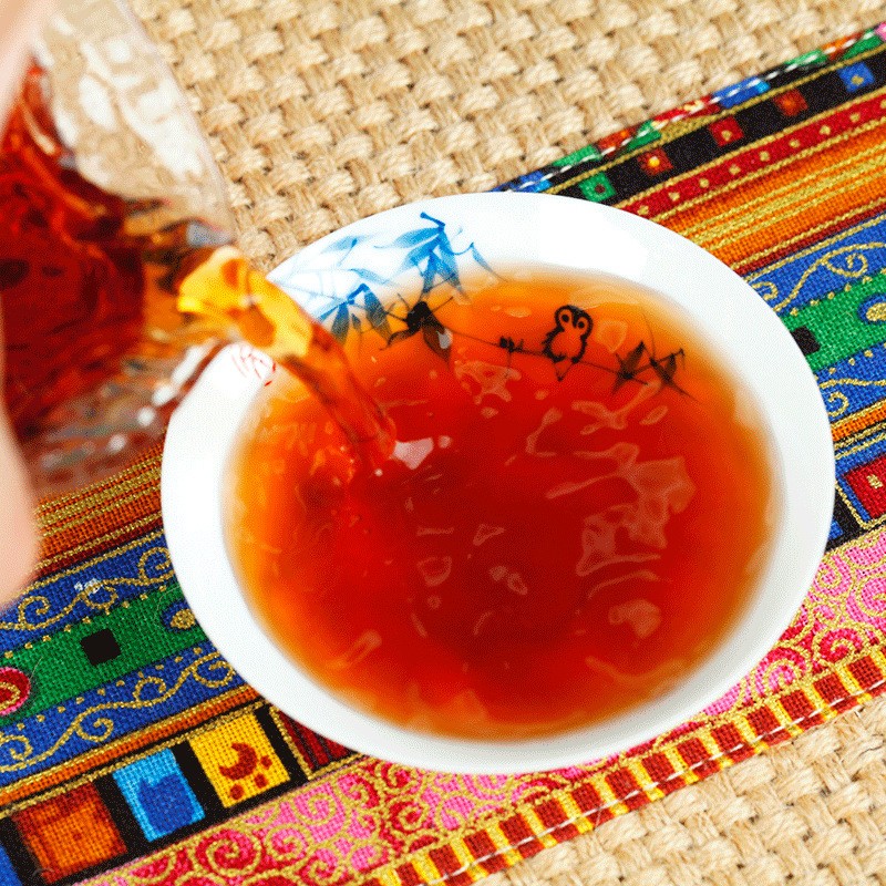 批发 云南普洱茶 原味糯香茶化石碎银子布朗山熟茶勐海陈香图5