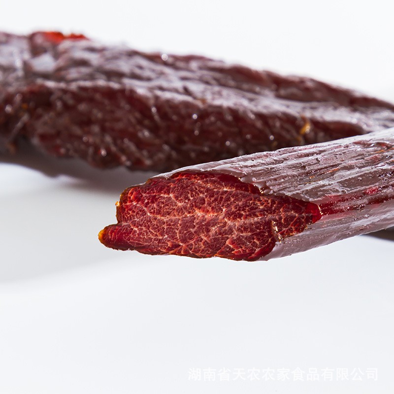厂家直供 湖南特产腊牛肉 500g真空包装农家自制柴火烟熏牛肉图4
