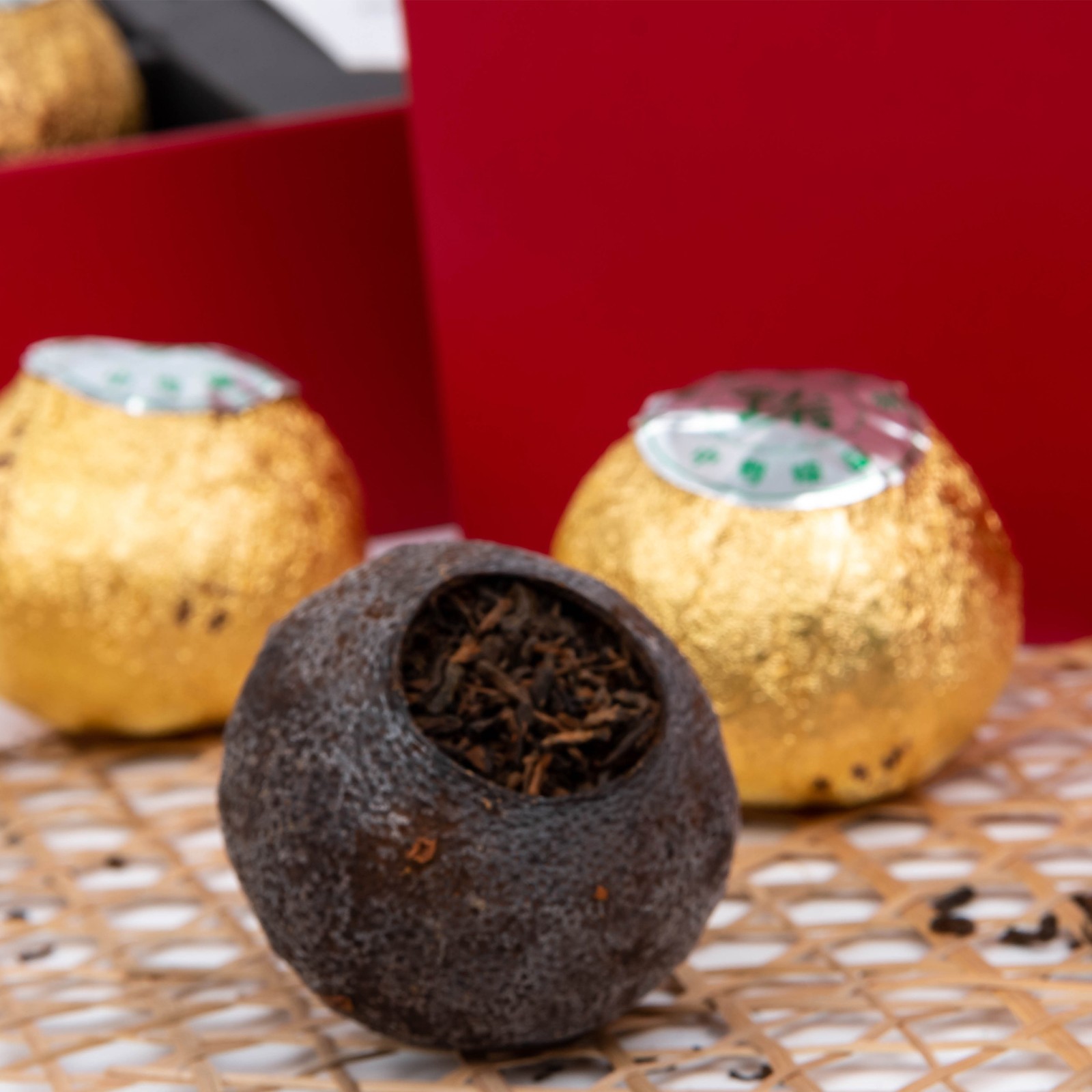 新会陈皮普洱茶中粤臻品柑普茶礼盒罐装茶叶大红柑熟普茶图2