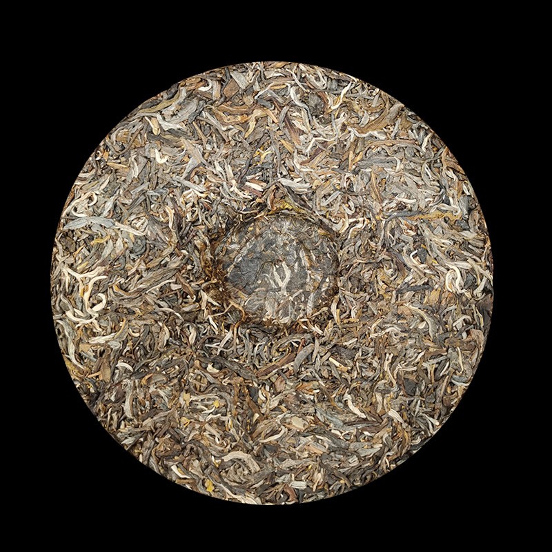 云南茶叶批发普洱生茶 16年临沧春茶小户赛普洱茶 357克普洱茶饼图3