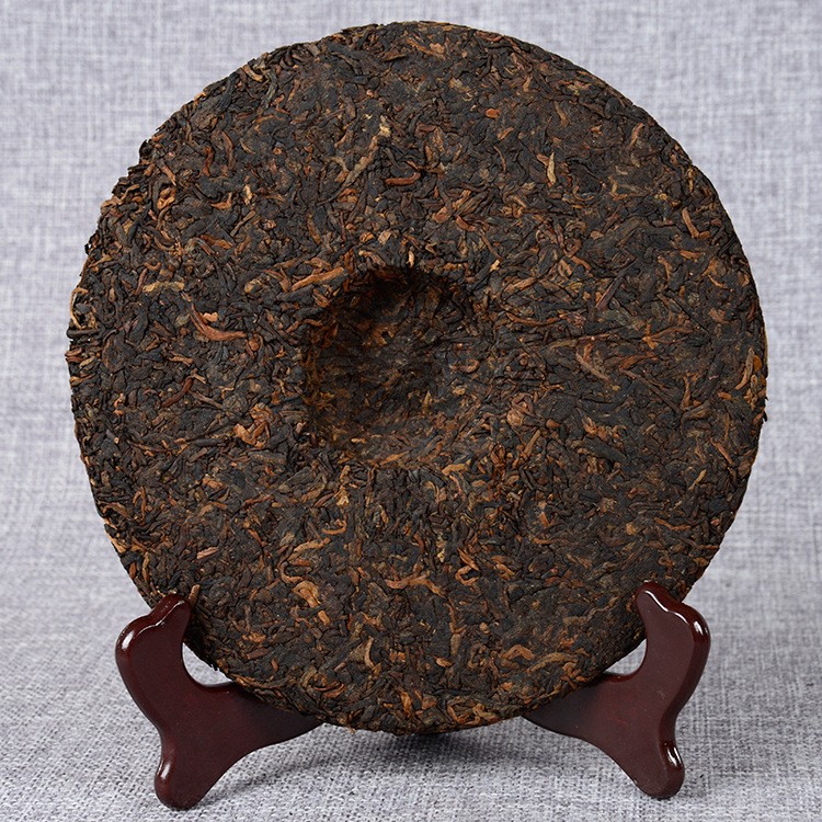 云南普洱茶 冰岛古树 2010年 普洱熟饼 茶饼 普洱饼茶 黑茶 熟茶图2