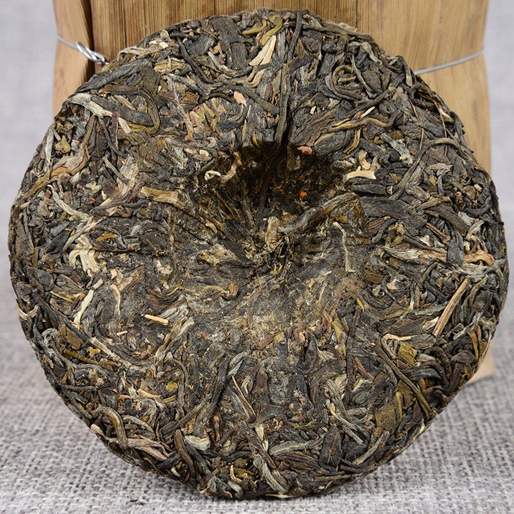 批发云南普洱茶 100克 2012年冰岛古树 生饼 普洱生茶茶饼 早春图3