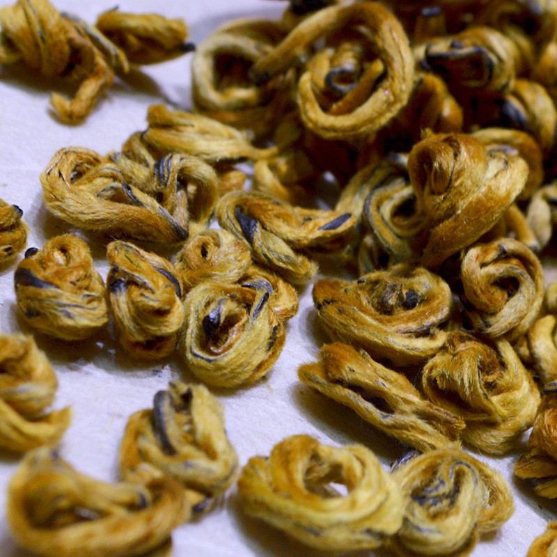 【蜜香金螺红茶】头春凤庆工艺蜜香金螺500克散装 红碧螺金螺红茶图2