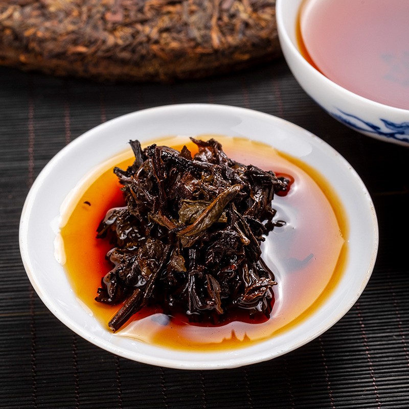云南普洱茶熟茶07大贵饼七子饼357g普洱茶源头厂家批发勐海普洱茶图2